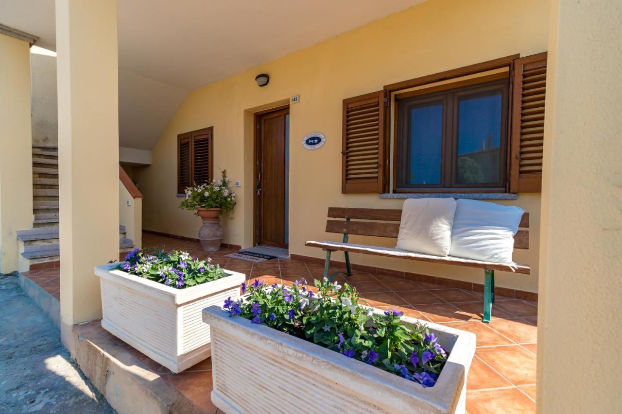 Il Giardino Degli Ulivi Bed & Breakfast Santa Maria Coghinas Bagian luar foto