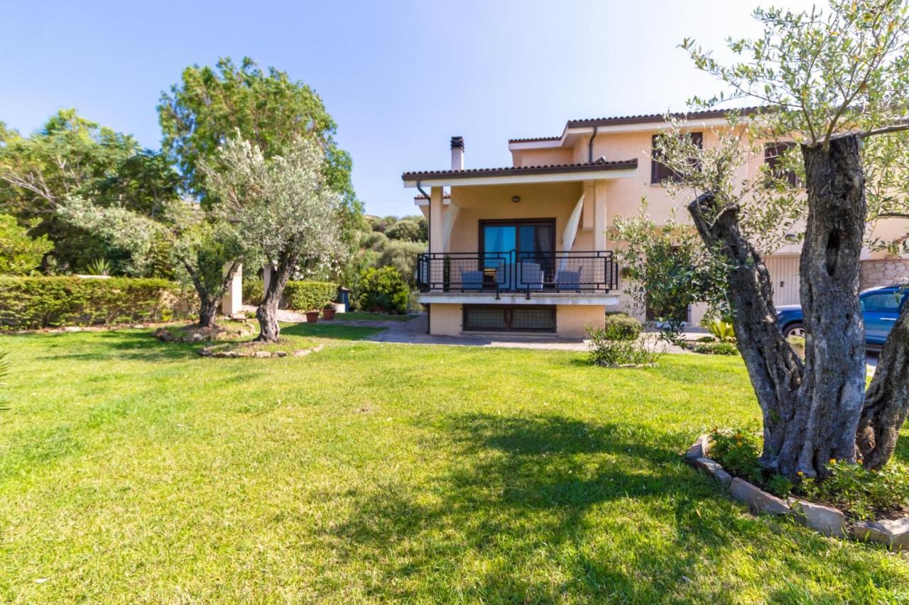 Il Giardino Degli Ulivi Bed & Breakfast Santa Maria Coghinas Bagian luar foto